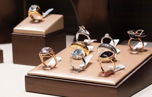 Anello