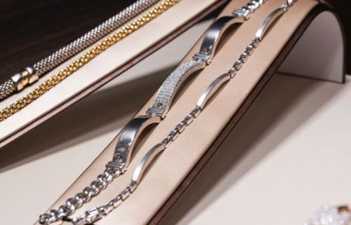 Bracciale