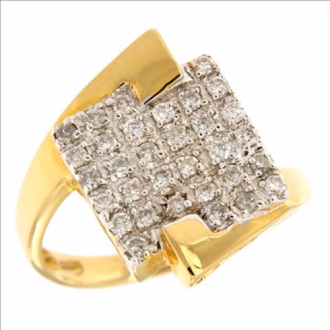 RING PIAZZA SHAPE CON DIAMANTI IN ORO GILALLO
