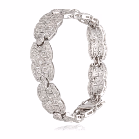 BRACELET PAVÈ WHITE GOLD 18KT COLOR G PURITY VSI DIAMONDS 1.20 CT WEIGHT 23.50 GR SIZE 17 CM DOUBLE FIGURE-EIGHT KNOT